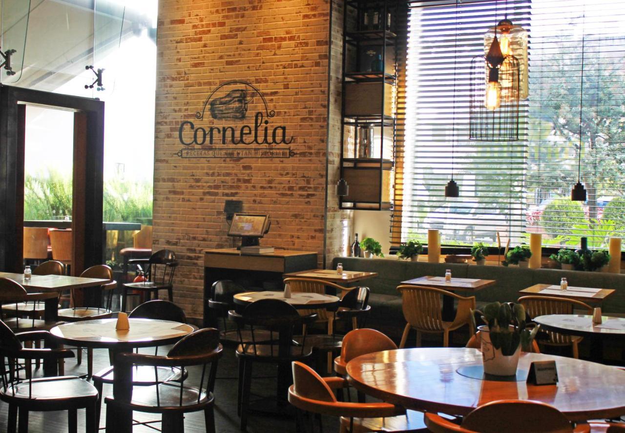 Hotel 100 Luxury Suites By Preferred بوغوتا المظهر الخارجي الصورة Cornelia
