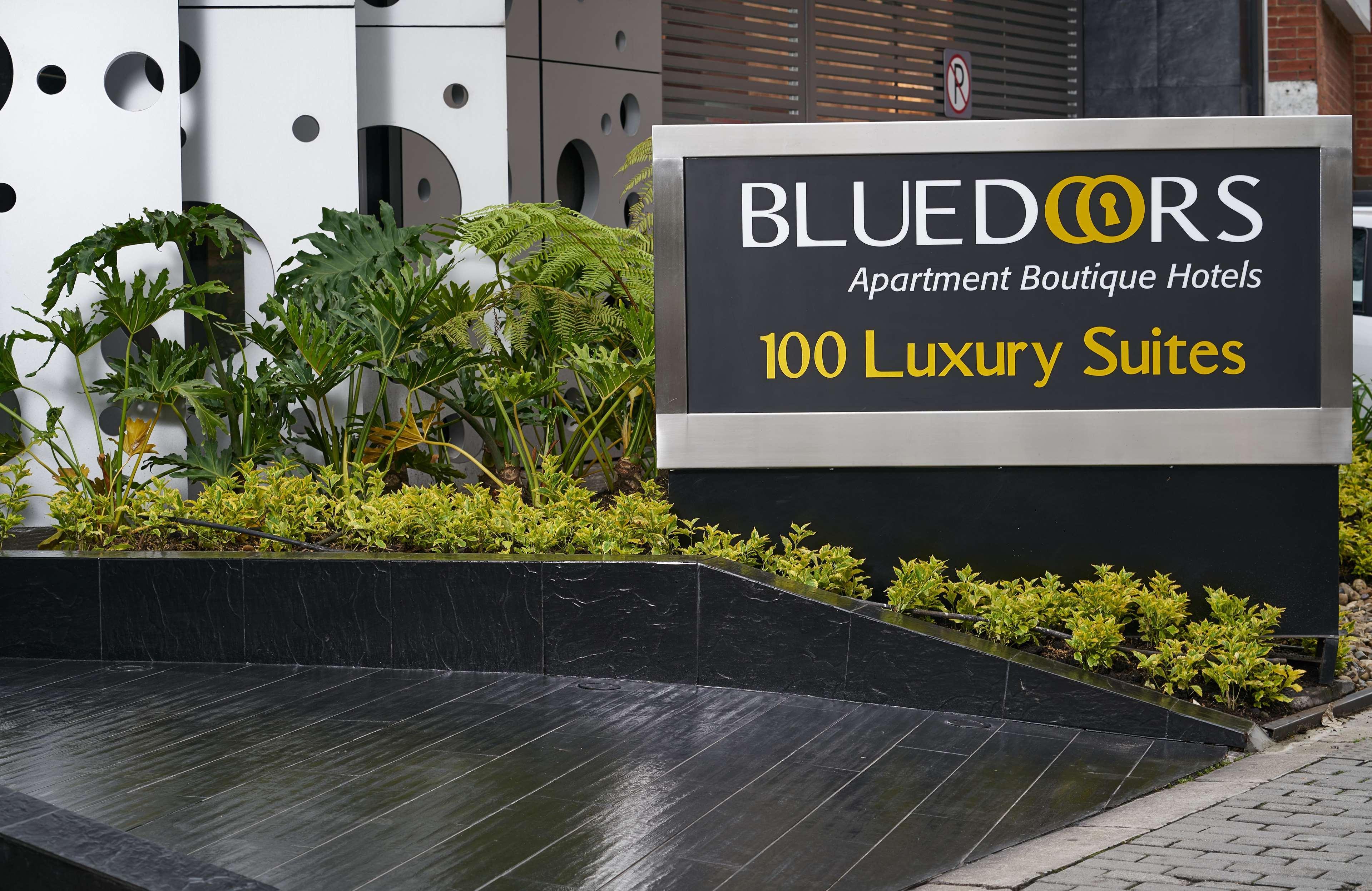 Hotel 100 Luxury Suites By Preferred بوغوتا المظهر الخارجي الصورة Bluedors
